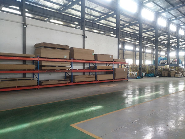 優(yōu)至冠辦公家具-工廠車間實(shí)景